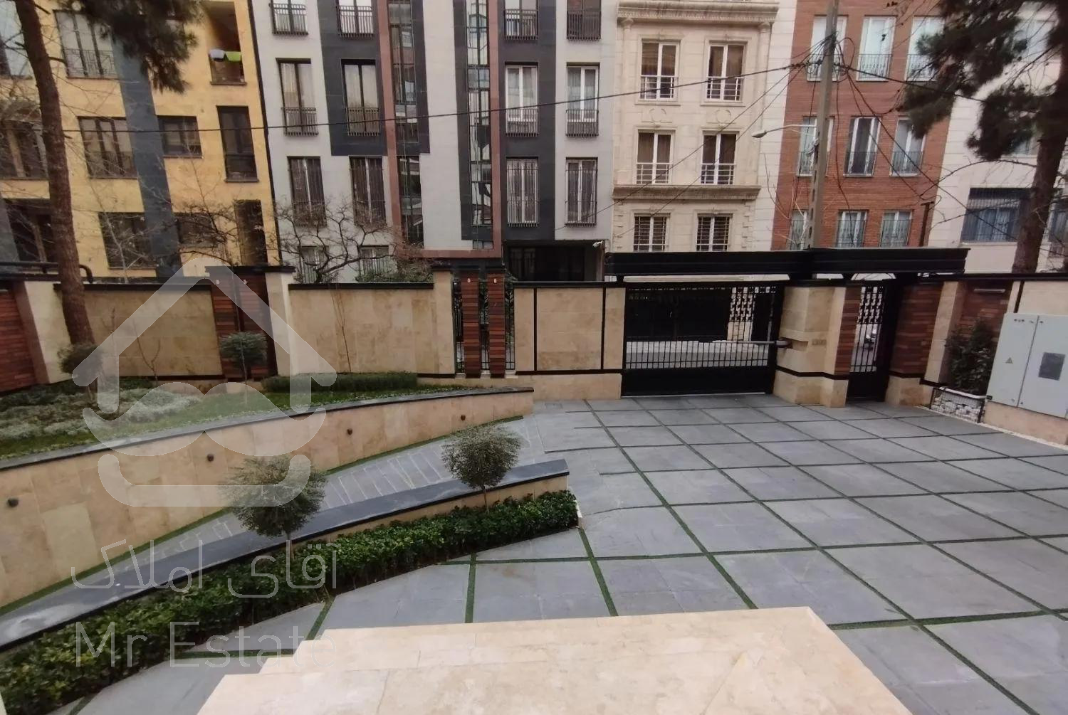 قلهک محدوده ظفر ۱۴۸ آپارتمان نوساز