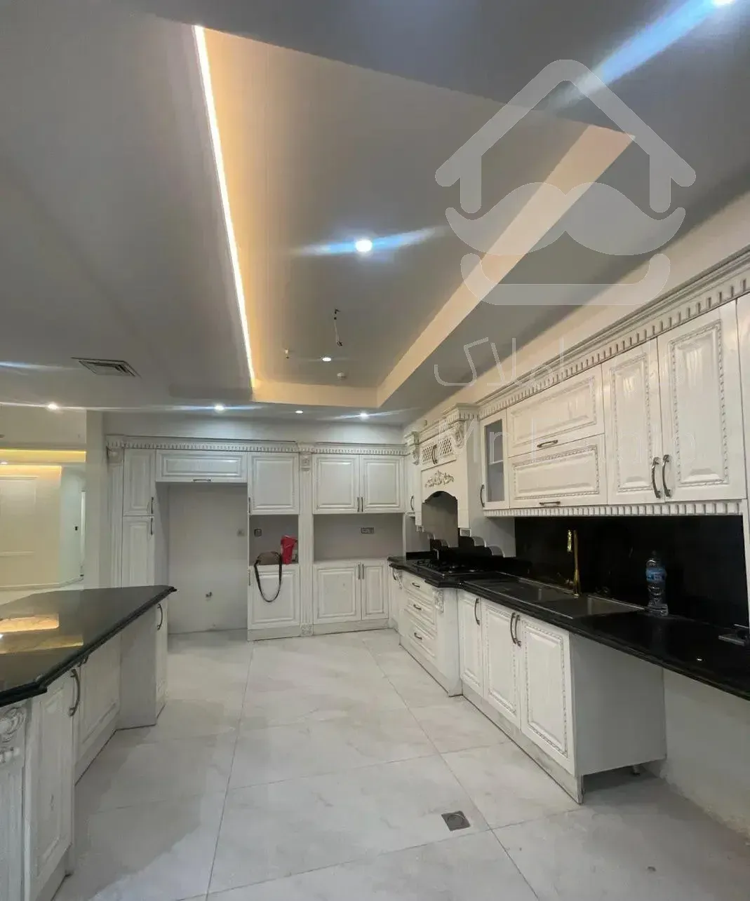 آپارتمان 200متری باهنر کوثرشمالی نئوکلاسیک