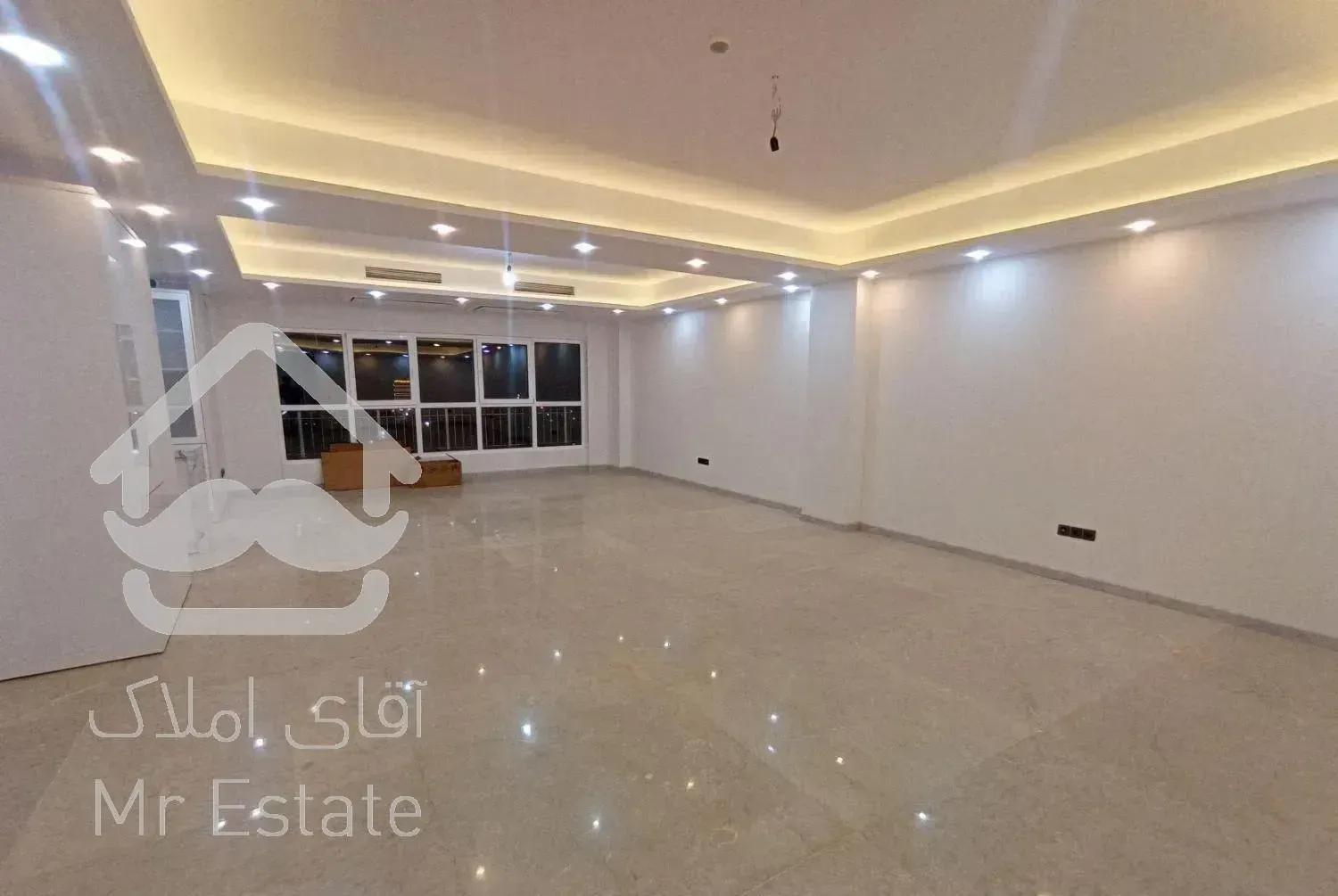 175 متر شخصی ساز دریاچه خلیج‌فارس