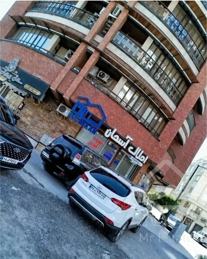 ۱۲۰ متر دو خواب قلب مسکن رو به آفتاب تک‌واحدی