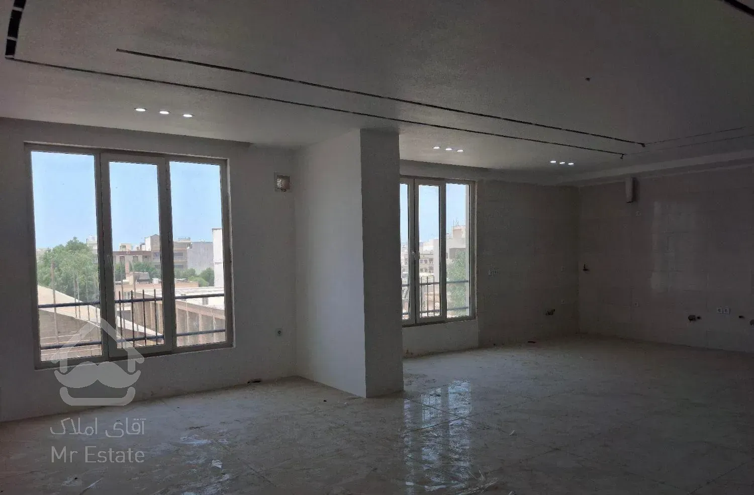 فروش آپارتمان ۱۴۸ متری ۳ خوابه چهارراه توحید