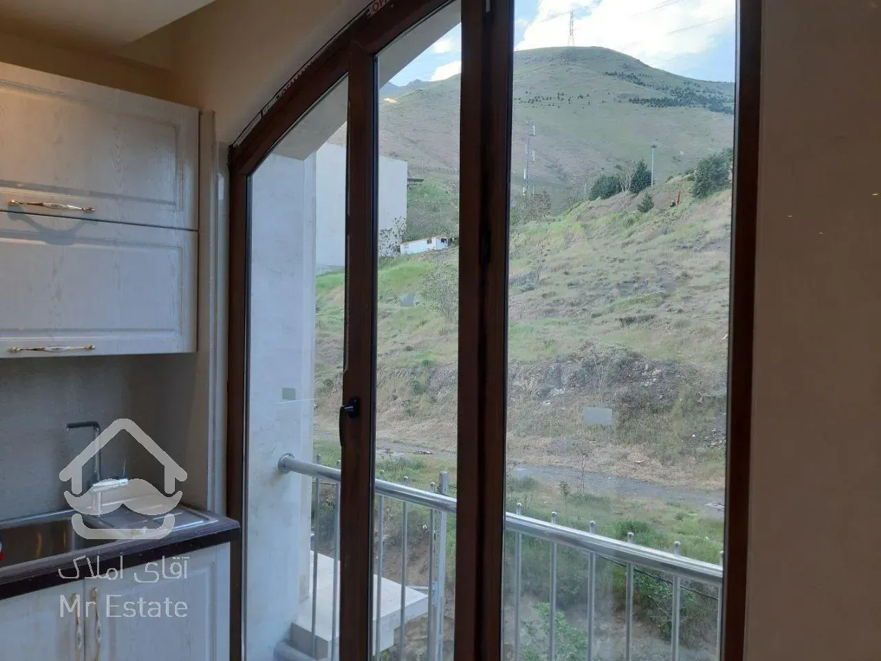 خرید آپارتمان 245 متری فرمانیه