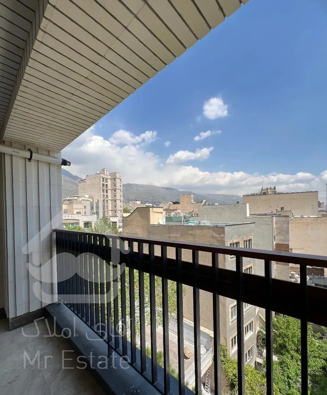 فروش ۱۸۰ متر ۳ خواب نوساز قیطریه اندرزگو