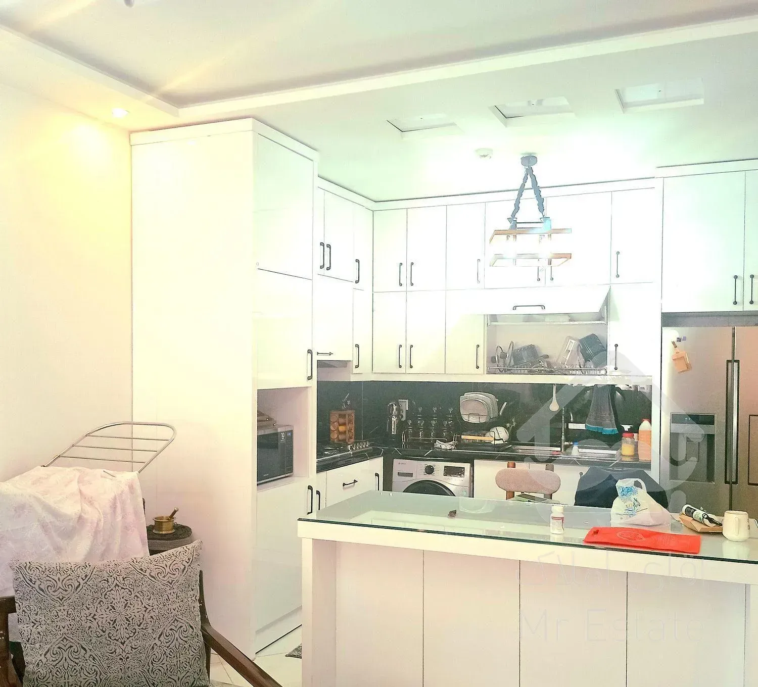 اپارتمان /سنددار /پارکینگ اختصاصی