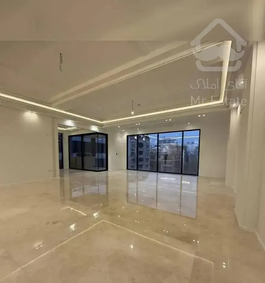 ۲۵۰ متر/ ۲ پارکینگ سندی / سند شخص / لوکیشن دنج