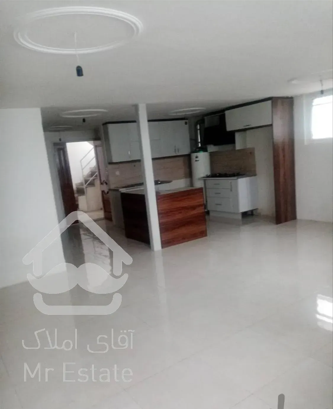 ۸۵متر۲خواب ۵پله به پایین  زرگنده رودکی جنوبی