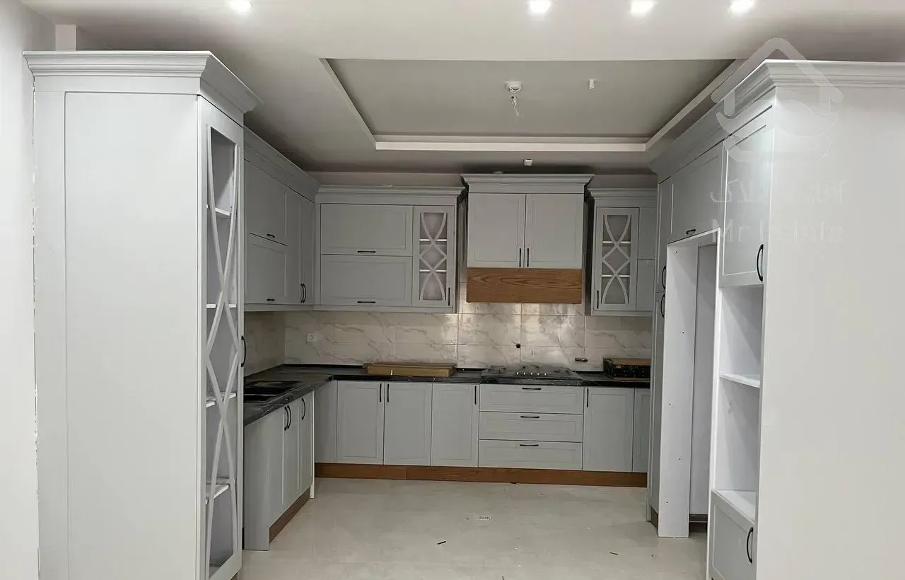 85متری صفر فول امکانات خ امام رضا نزدیک حرم مطهر