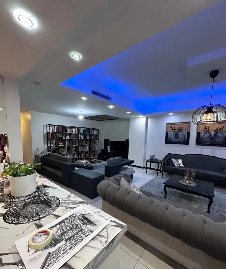 اجاره واحد۱۳۰متری۳خواب خوشنقشه نورگیر کوهک