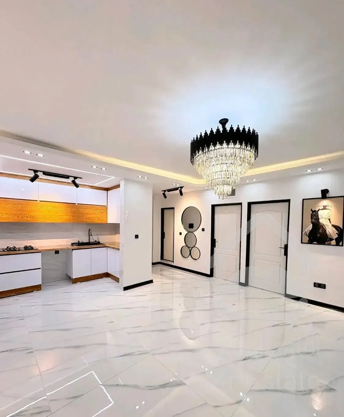 ۸۰ متری دلباز و شیک /مهندسی ساز