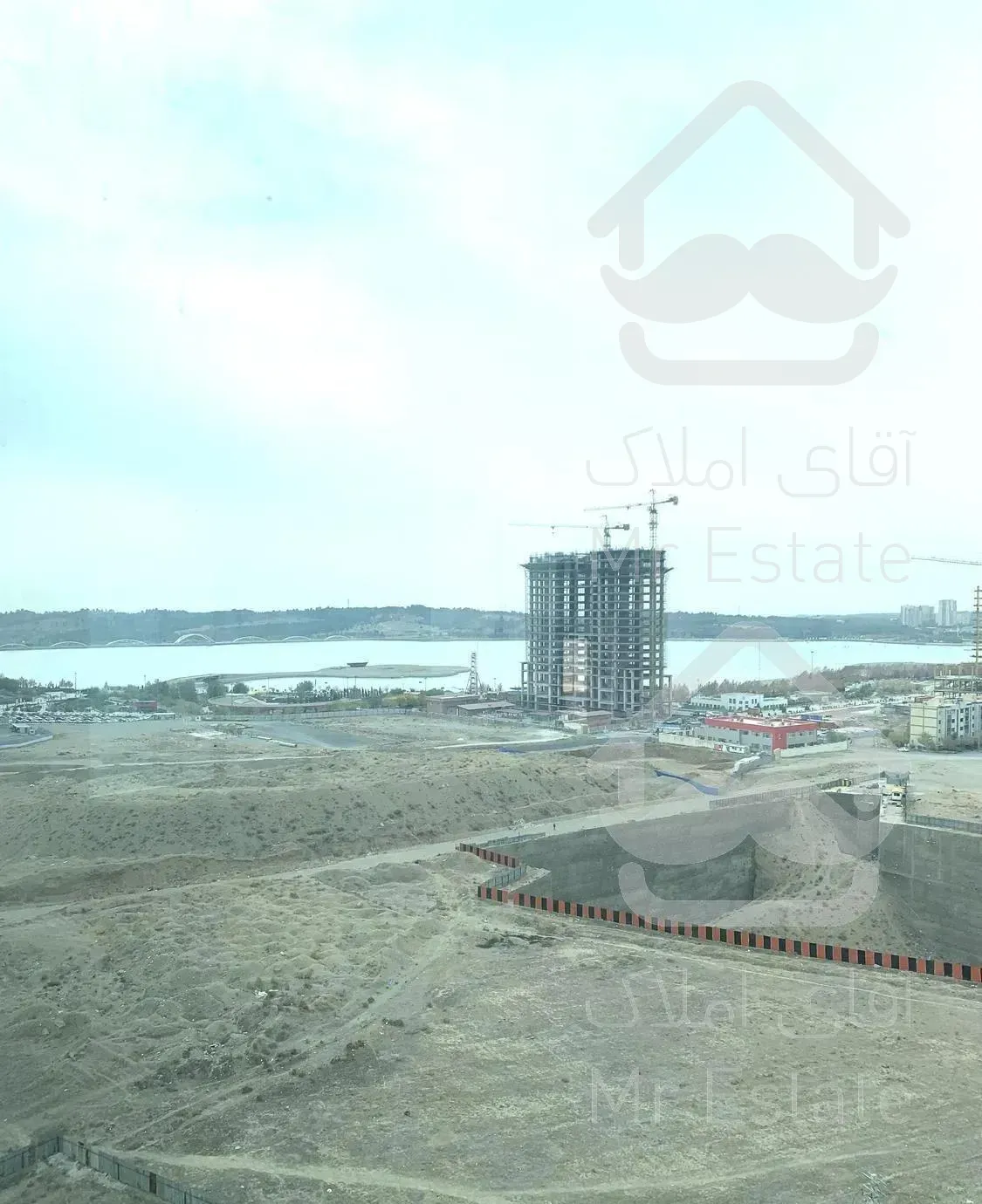 110متر برج اداری کلید نخورده ویو دریاچه چیتگر