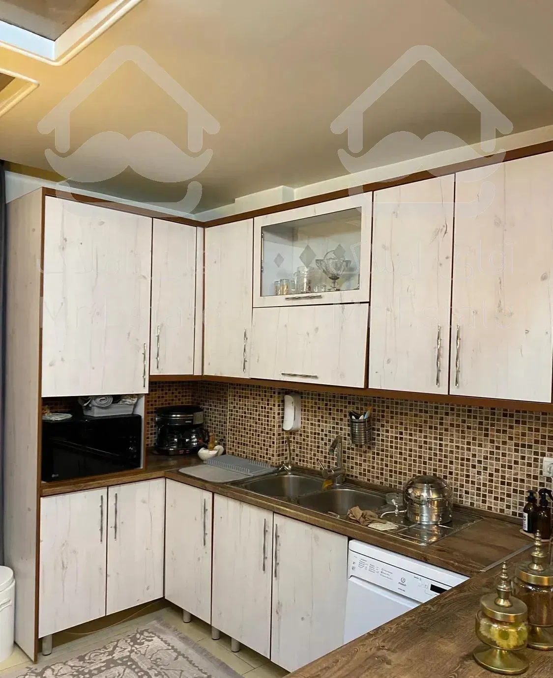 آپارتمان۹۲متری/۲خ/فول/۹سال/بدون نقص