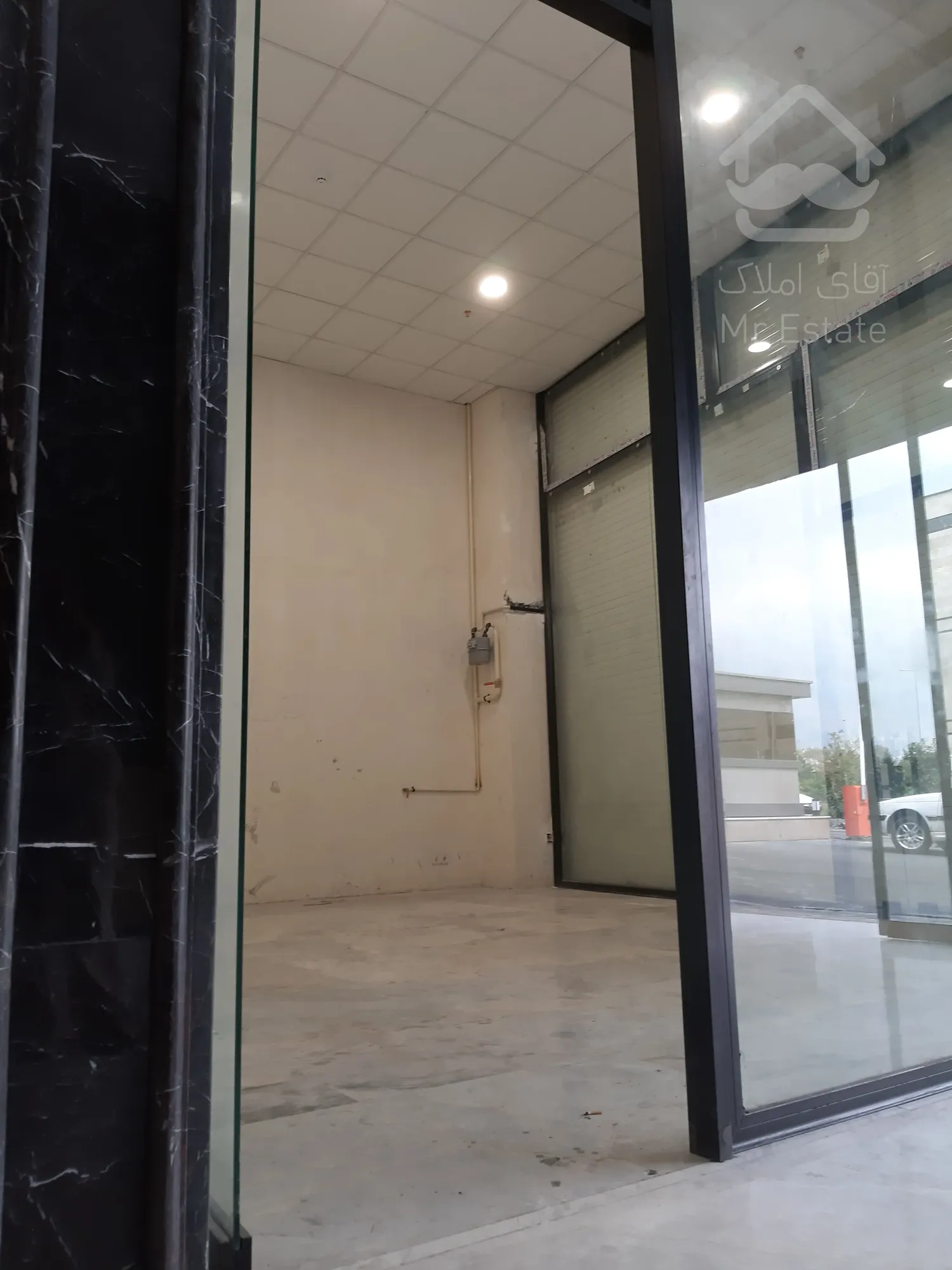 فروش مغازه 39 متری در رونیکا مال پاسداران ایده ال جهت کسب و کار