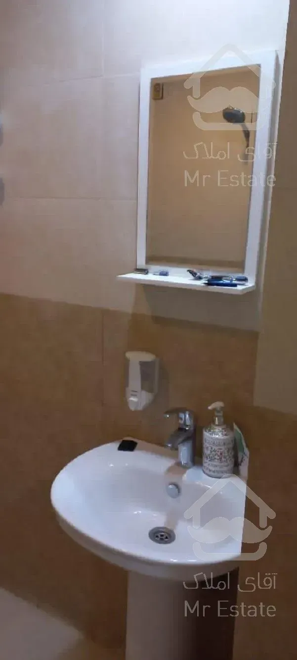 80 متر دو خواب برج ارکیده