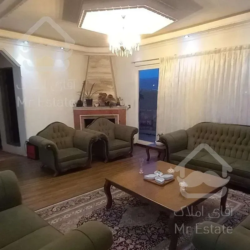 ویلا لاکچری دوبلکس 300 متر_5خواب_شیک و تمیز_ جمهوری