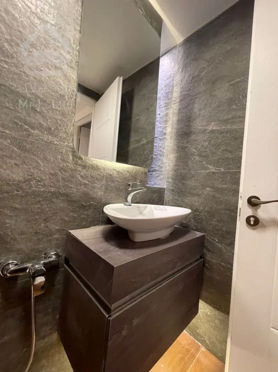 128 متر فروش هروی قبا