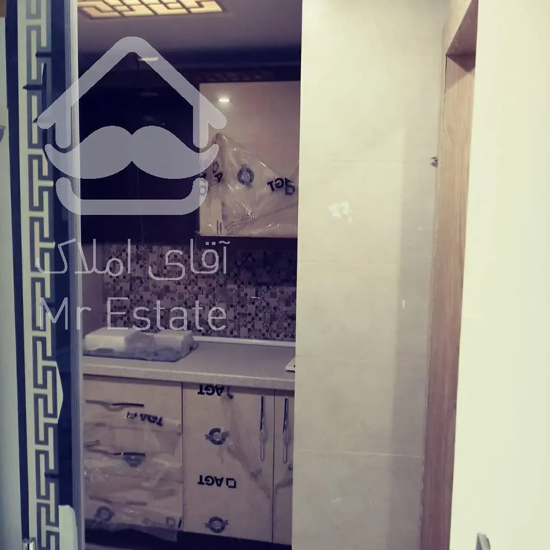 102 متر سند اداری بر اصلی شریعتی