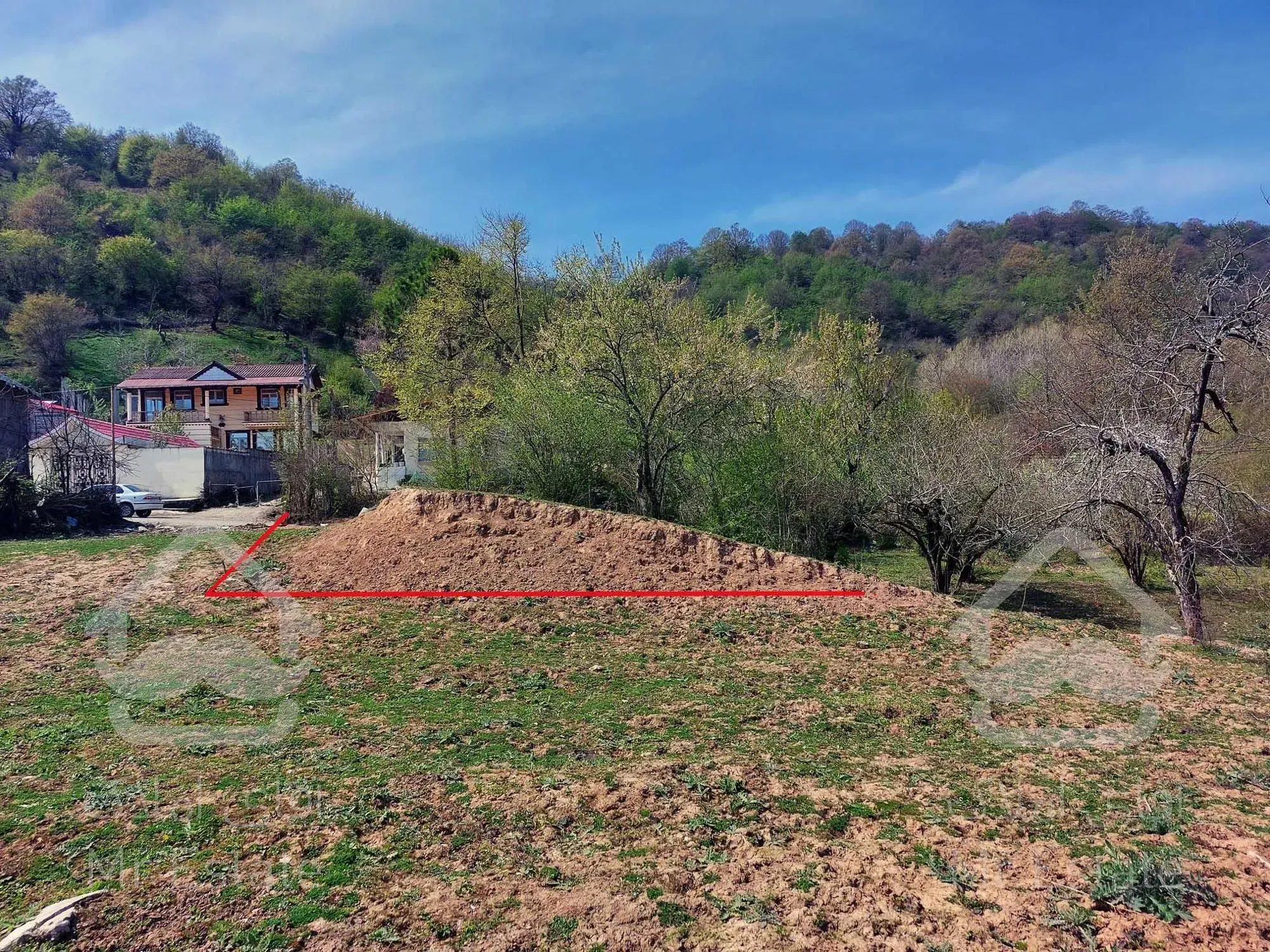 زمین ویلای باکاربری مسکونی در ویرمونی آستار بالامحله (252 متر)