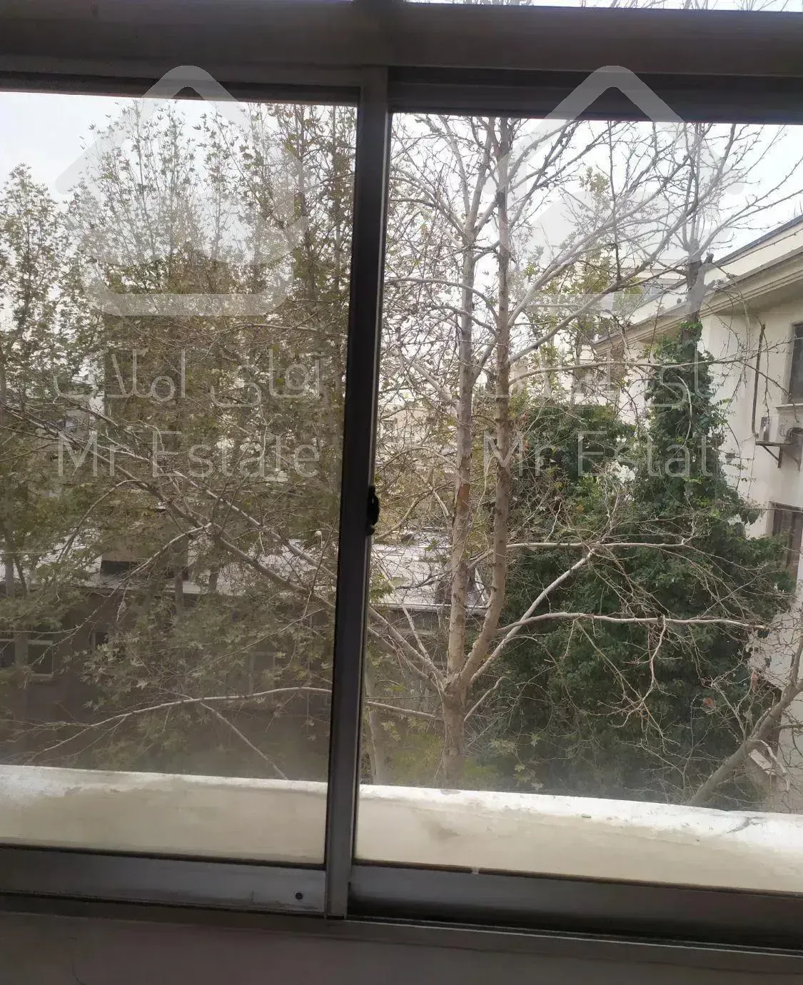 ونک پیروزان 75متر دو خوابه رو به آفتاب