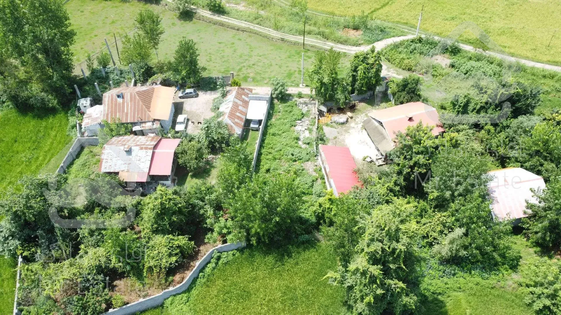 زمین مسکونی با تاییدیه بنیاد مسکن