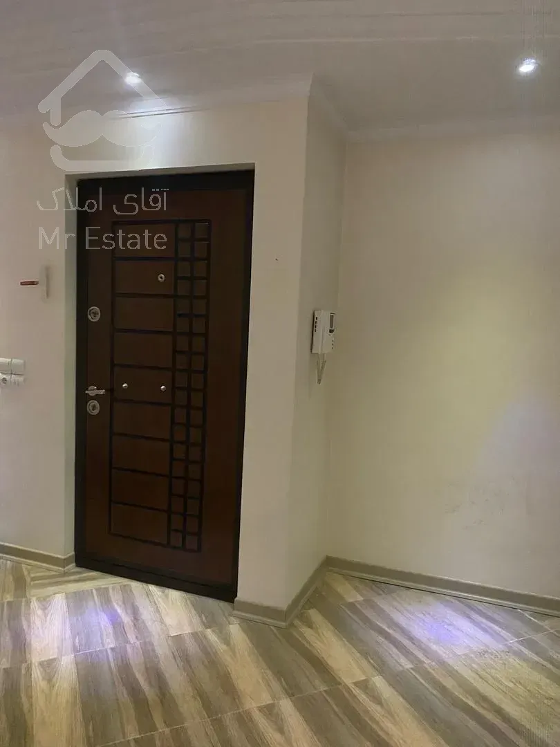 آپارتمان ۶۸ متری پیروزی