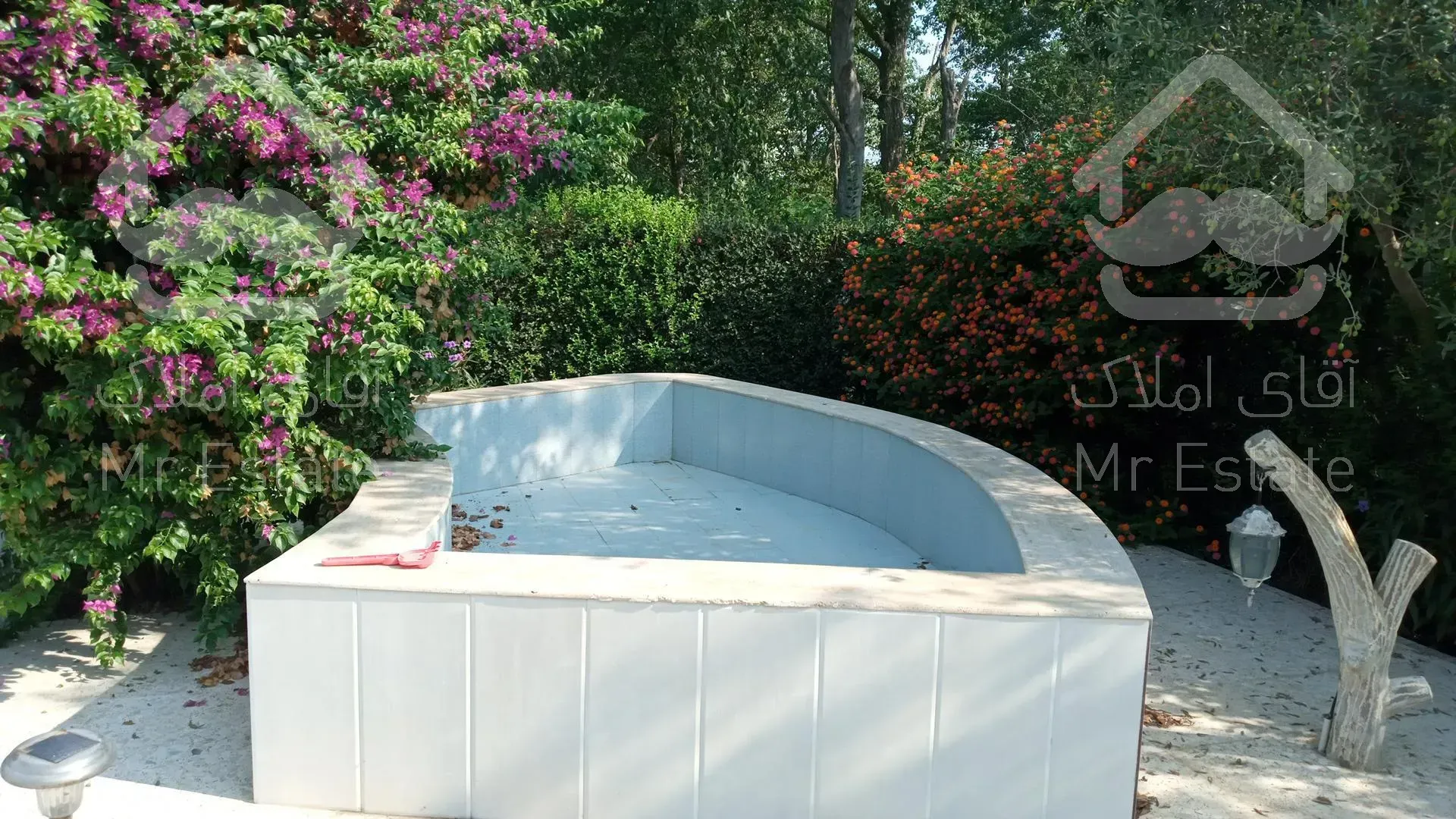 خرید باغ ویلا ۸۸۰ متری پلاک یک دریا در ساری جاده پلاژ