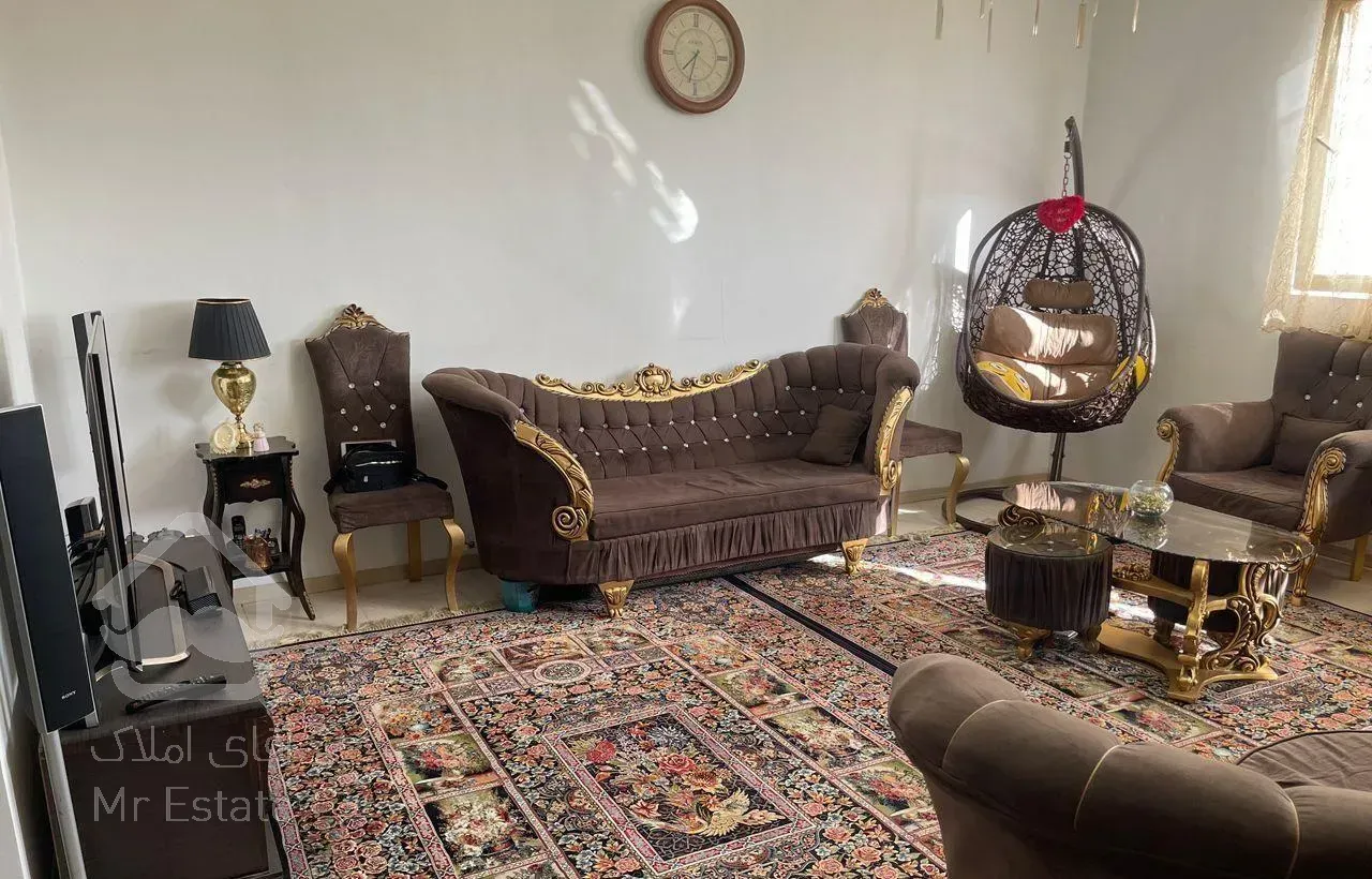 شهرک ابریشم 79 متر طبقه 5