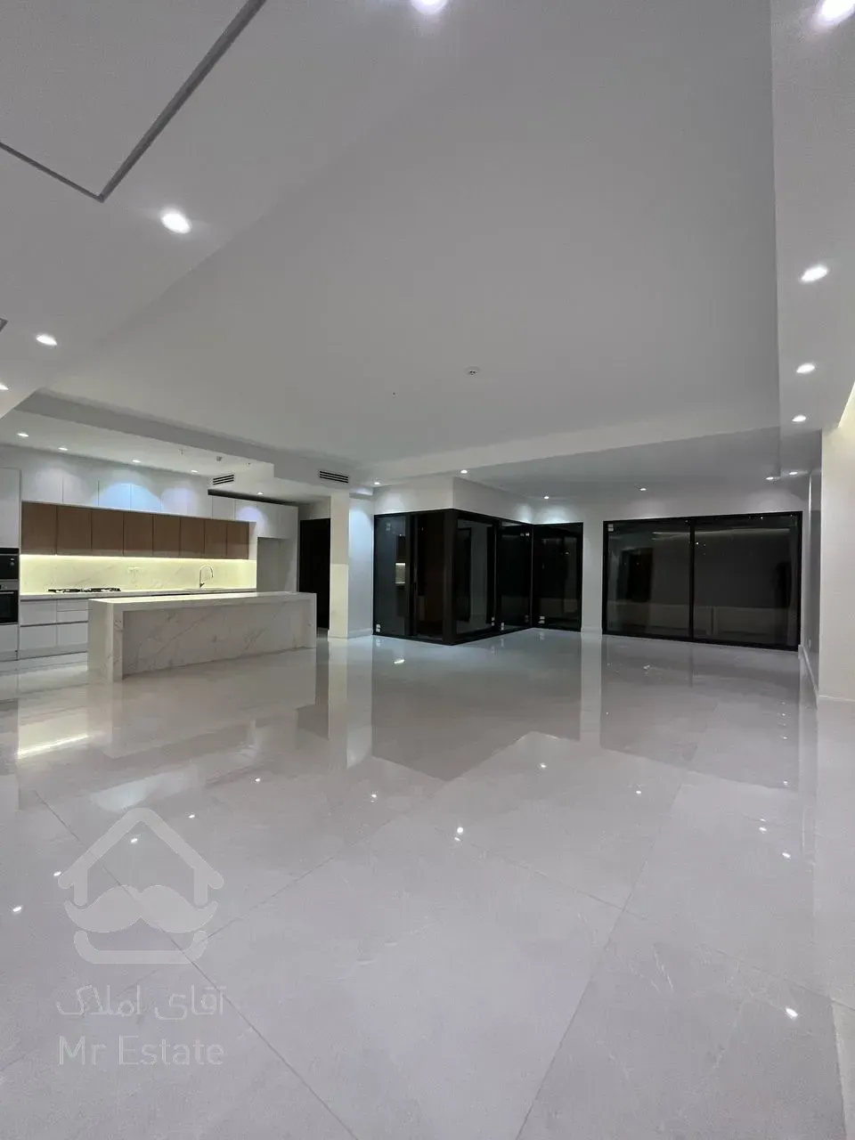 فرمانیه ۳۰۰ متر ۴ خواب