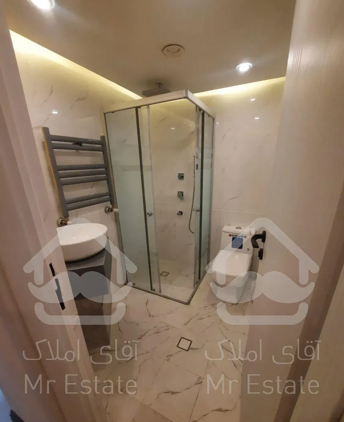 ۱۲۵ متر آجودانیه مدرن فول مشاعات