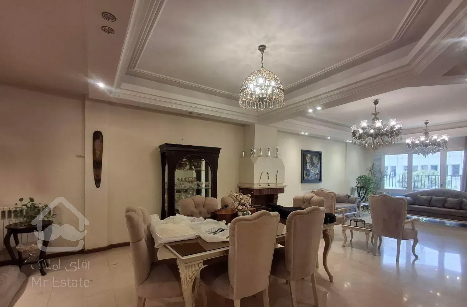 فروش آپارتمان ۲۲۵ متری ۴ خوابه درشیراز شمالی