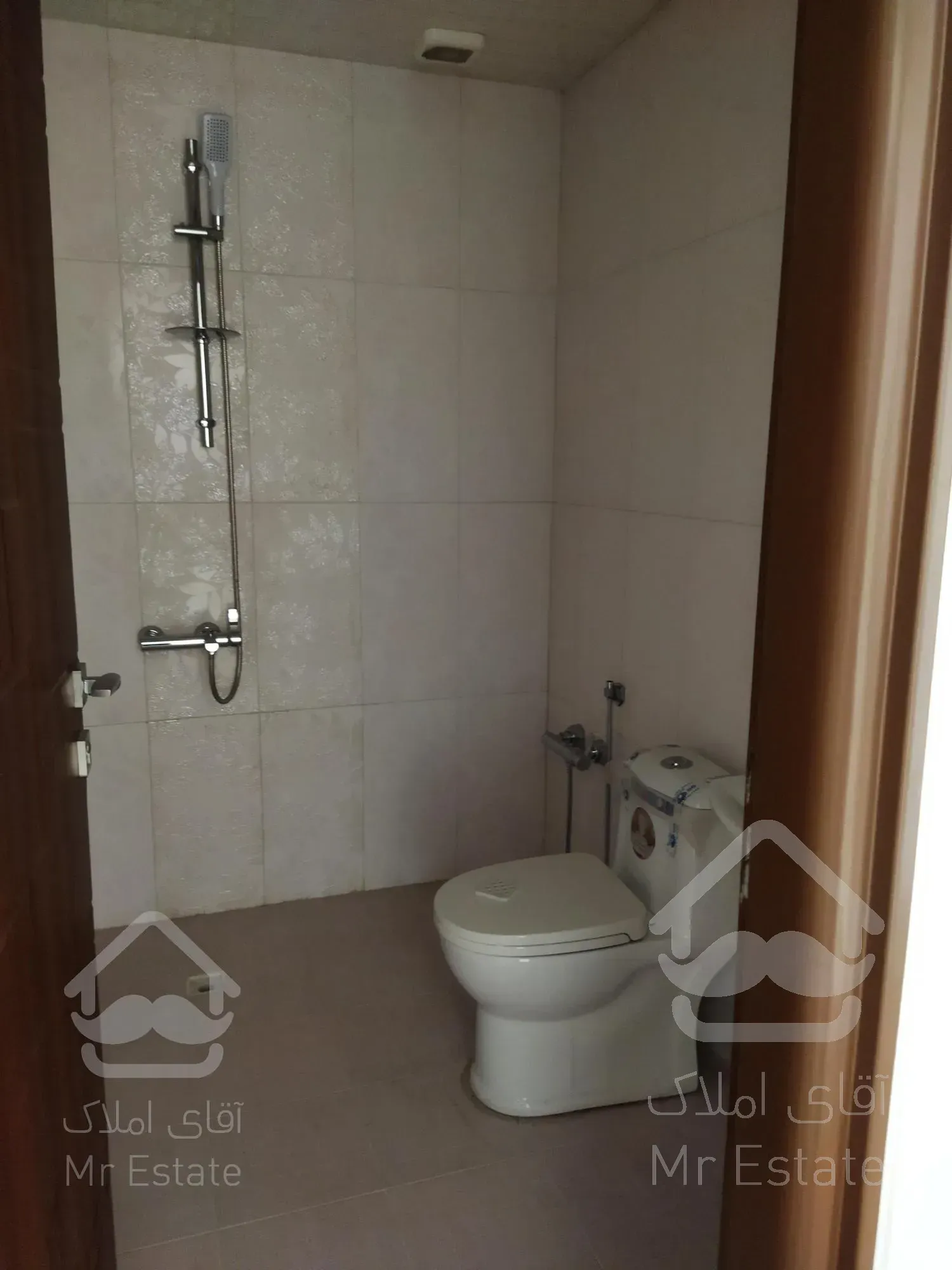 فروش ۱خواب فول امکانات