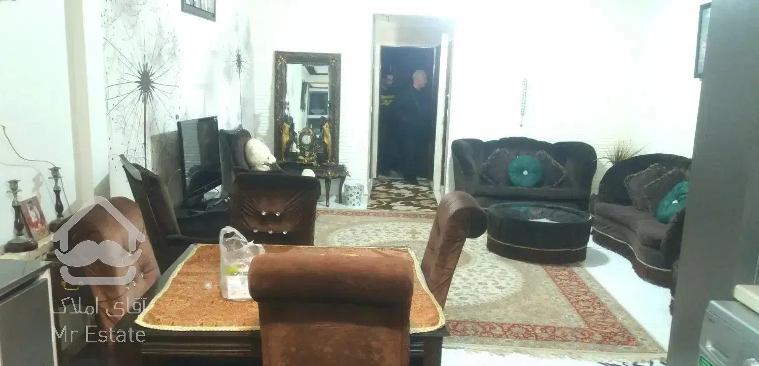 ۷۱ متر   خوش نقشه  بازسازی شده ( تهرانشرق )