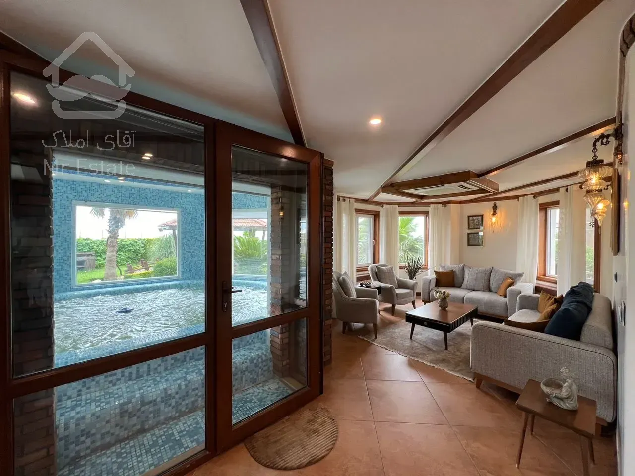 فروش ویلای ۶۰۰ متری دوبلکس استخردار شهرک ساحل قو