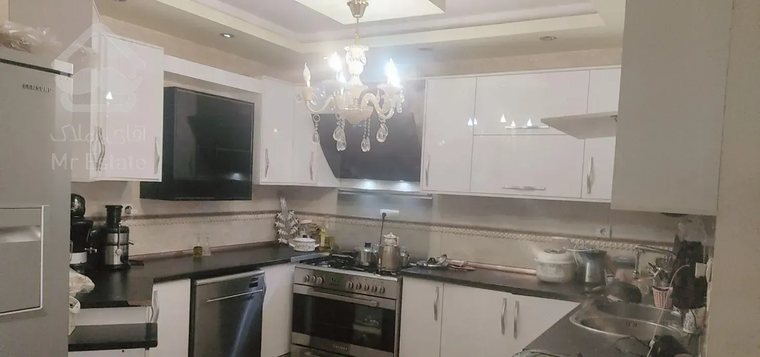 فروش آپارتمان ۱۵۰ متری ۳ خوابه در مکانی امن *