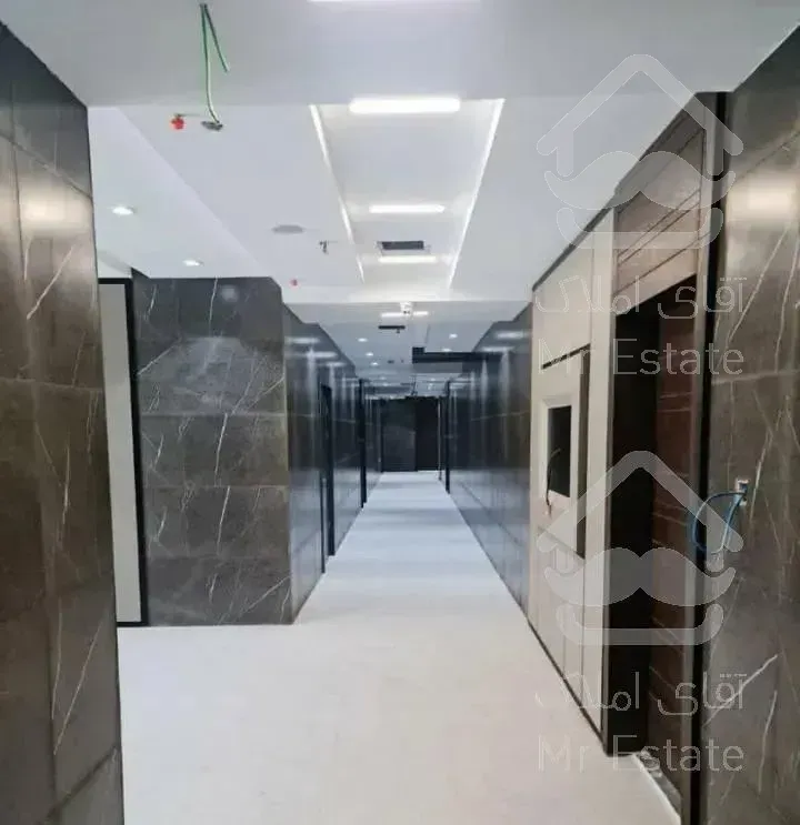 105 متر اداری در برج زیبای تجاری اداری رزمال