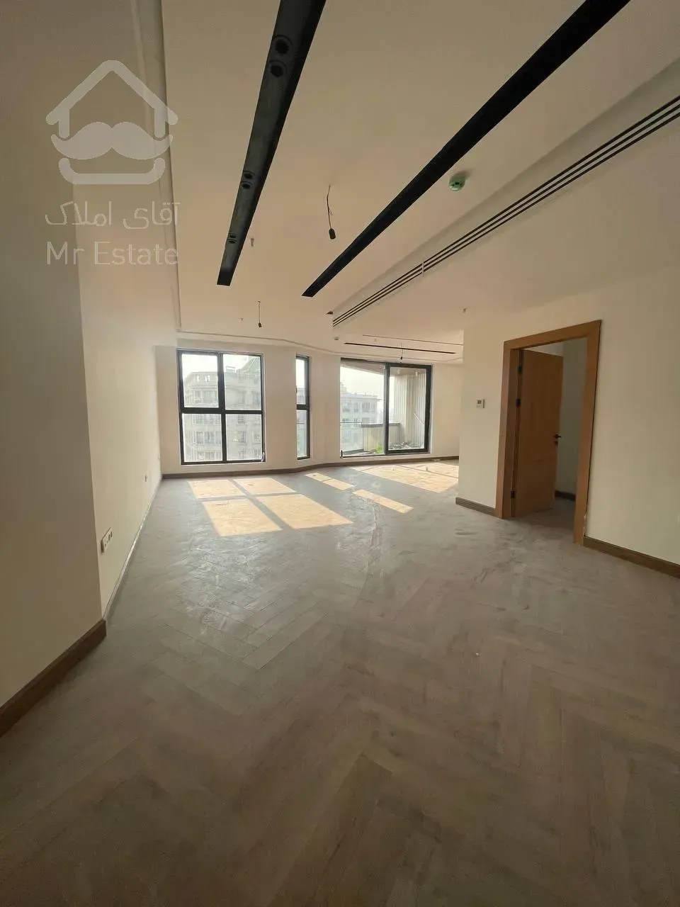 ۱۹۰ متر/فرمانیه/فول مشاعات/غرق نور