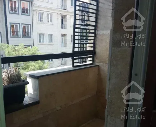 ۱۰۰ متر/۳خواب/لوکیشن /نوساز