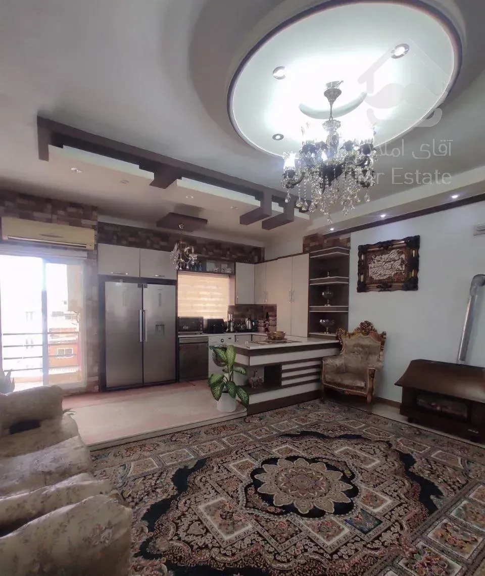 آپارتمان ۱۱۲ متری تک‌واحدی تمیز و خوش‌قیمت سنددار