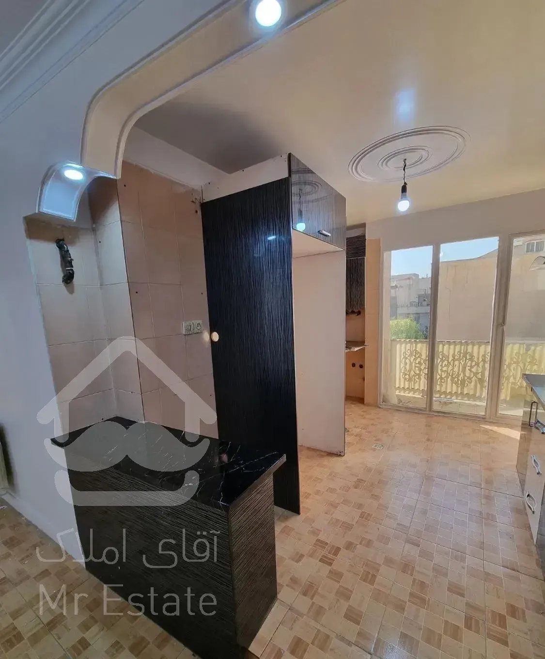 اپارتمان ۶۶ متری/دو خواب/فول بازسازی/عارف جنوبی