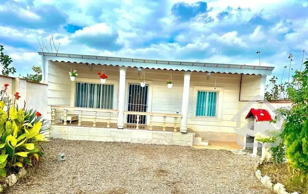 ویلا نوساز شیک /۲۲۱متر زمین/ساخت۱۰۱متری/