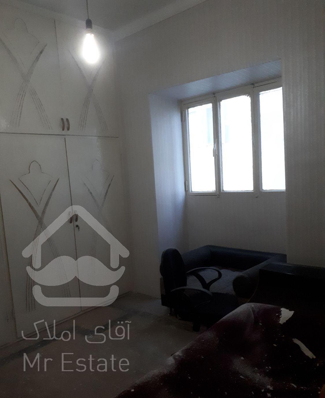 آپارتمان قابل  بنگاه اتومبیل