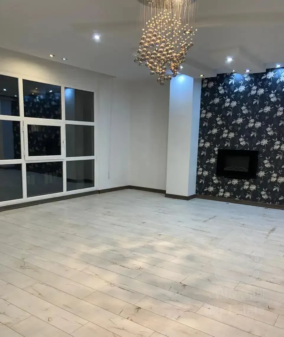 ۱۷۵متر/تک واحدی/۲پارکینگ/تخلیه/بازسازی شده