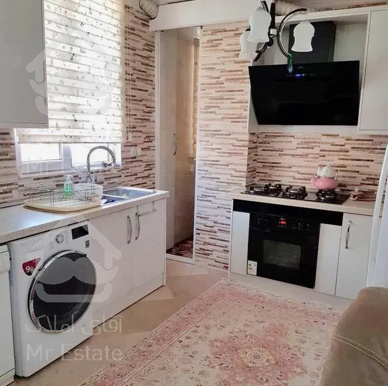 ۱۰۰متر آپارتمان مسکونی اباذر