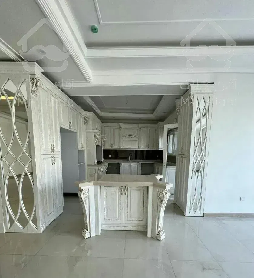 ۱۴۰متری نوساز//فول امکانات/۸واحدی