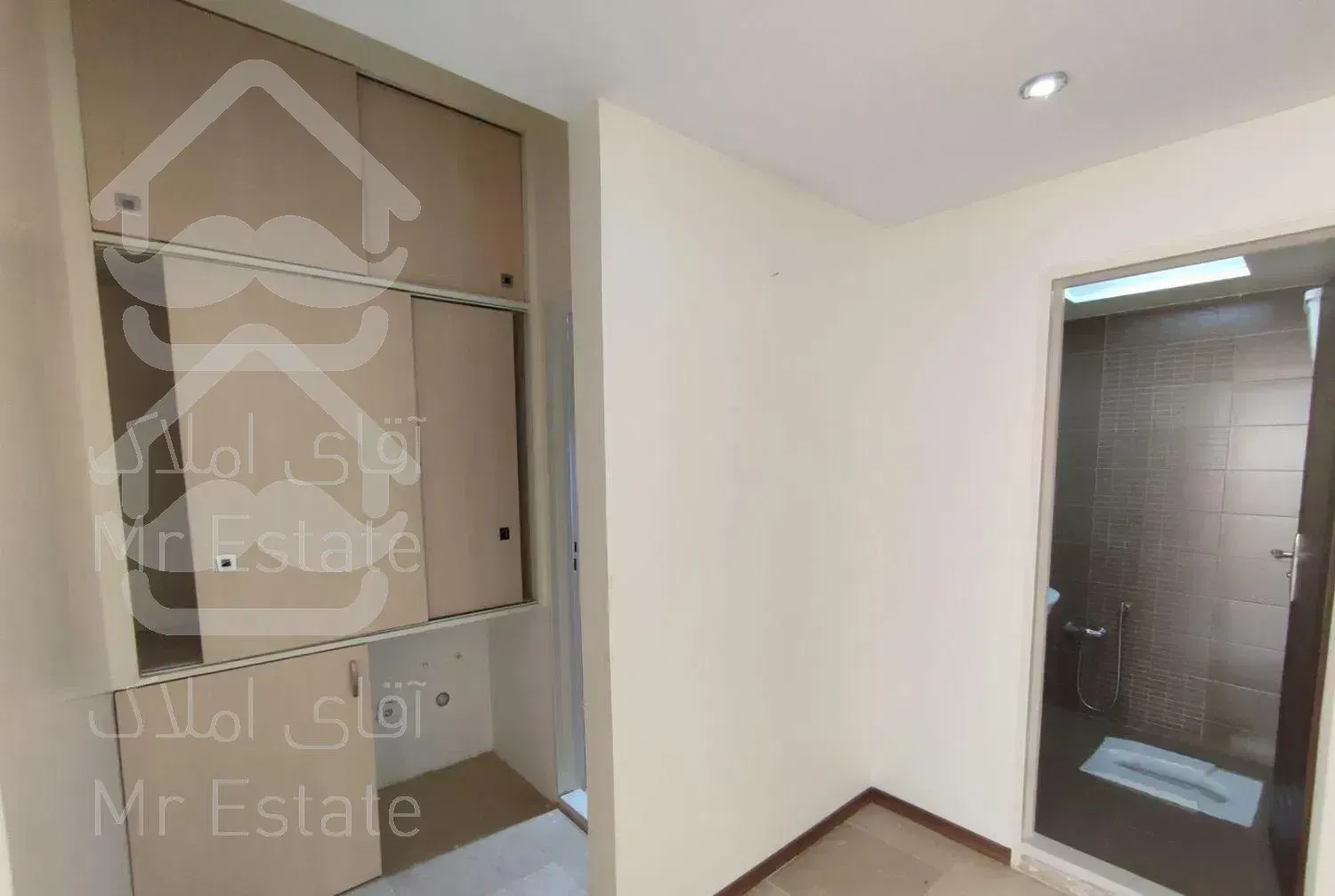 آپارتمان ۱۱۰ متر سالن پرده خور، فول