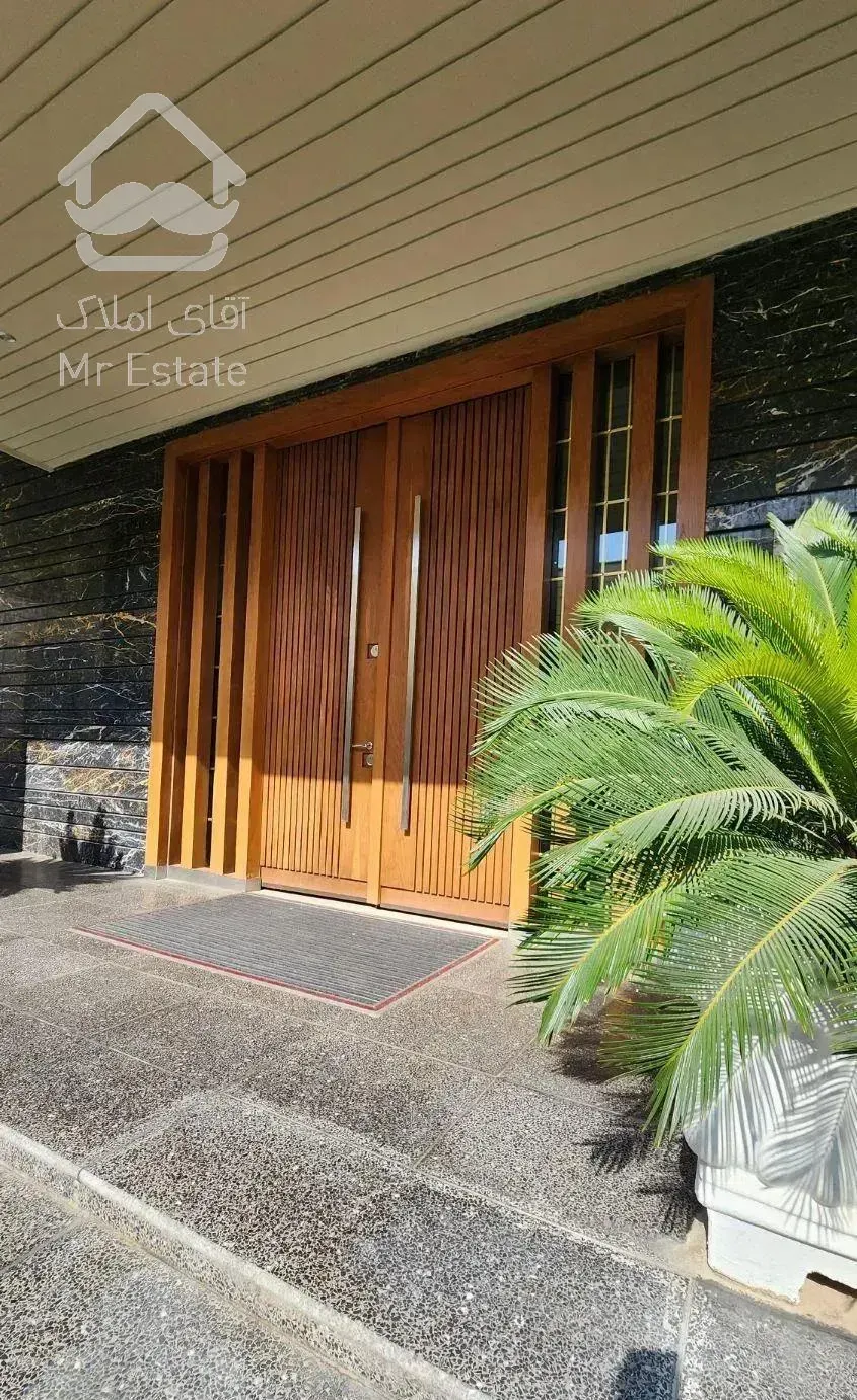 ۹۵ متر / دوخواب/ سالن پرده خور قدی/ فول مشاعات