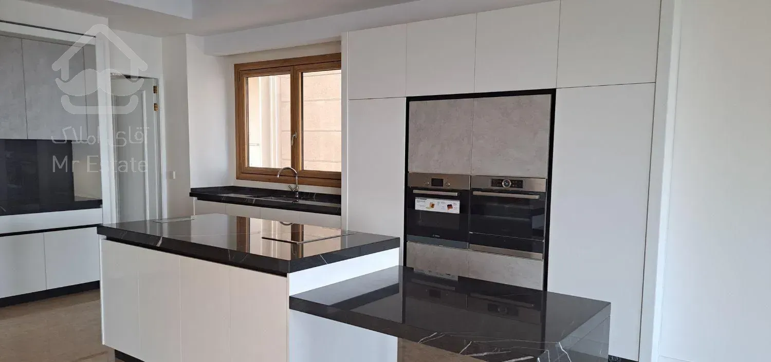 ۲۵۰ متر۳ خوابه مدرن تراس بزرگ ویو ابدی محمودیه