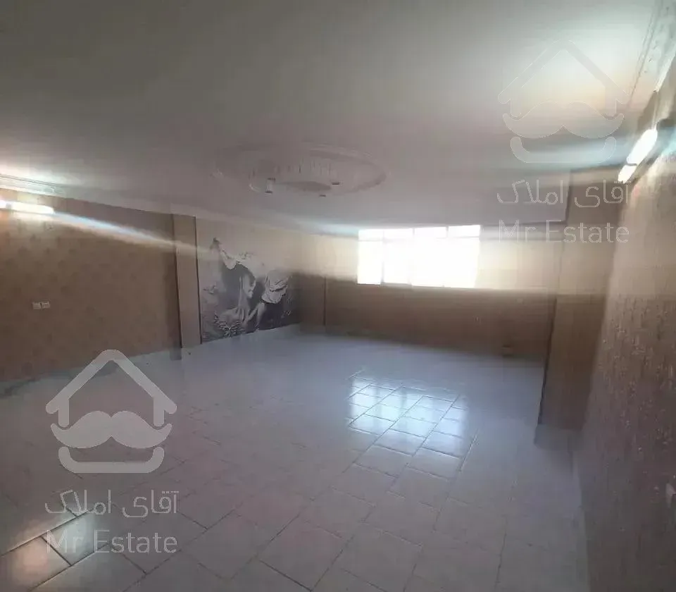 فروش دو خوابه ۱۲۰ متری کم واحدی در سپاهانشهر