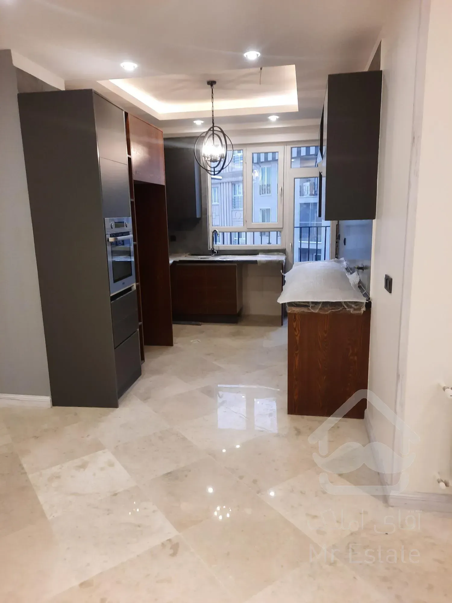 ۶۵ متر/بازسازی شده/در حد نوساز/طوقانی