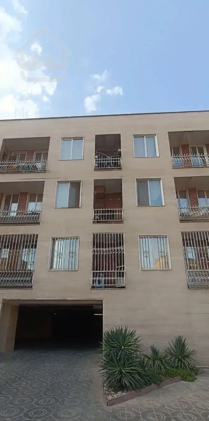 70 متر سندی فلک پنجم جنب سینما