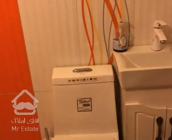 ۱۰۰متری فلکه اول صادقیه